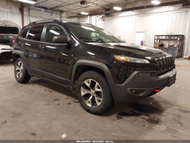  Salvage Jeep Cherokee