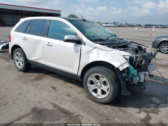  Salvage Ford Edge
