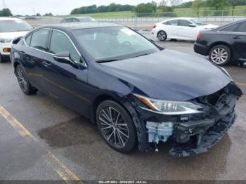  Salvage Lexus Es