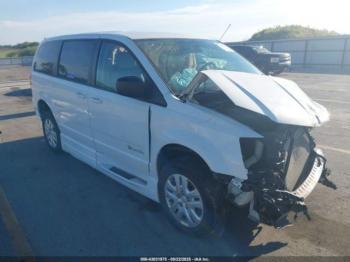  Salvage Dodge Grand Caravan