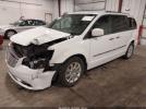 Chrysler Town & Country Touring Image 8