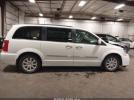 Chrysler Town & Country Touring Image 15