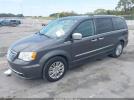 Chrysler Town & Country Limited Image 16