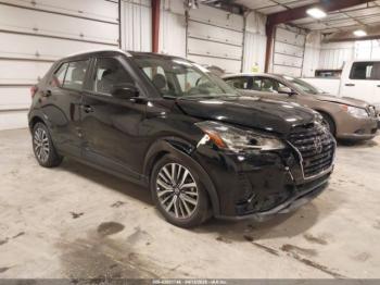  Salvage Nissan Kicks