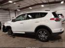 Toyota RAV4 Le Image 9