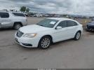 Chrysler 200 Touring Image 5
