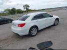 Chrysler 200 Touring Image 2