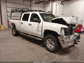  Salvage Chevrolet Silverado 2500
