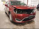 Chrysler Pacifica Touring L Image 3