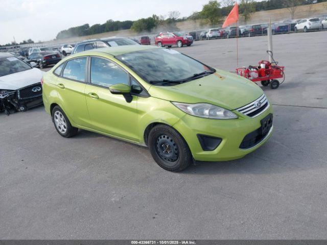  Salvage Ford Fiesta