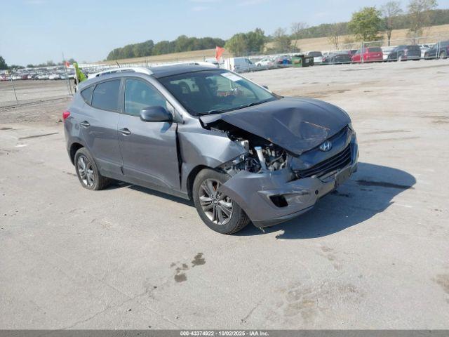  Salvage Hyundai TUCSON