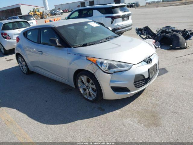  Salvage Hyundai VELOSTER