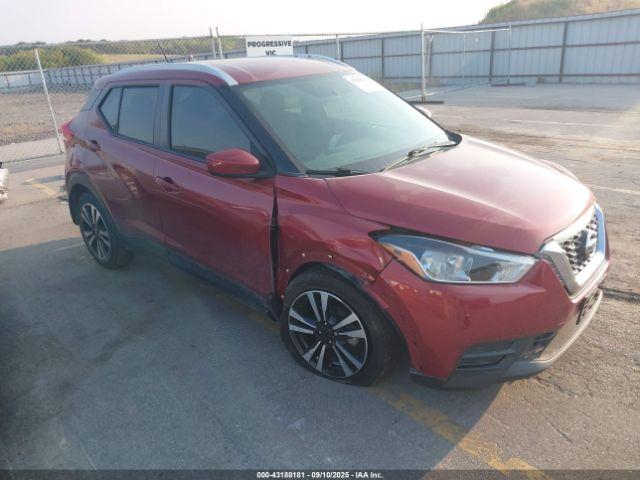  Salvage Nissan Kicks