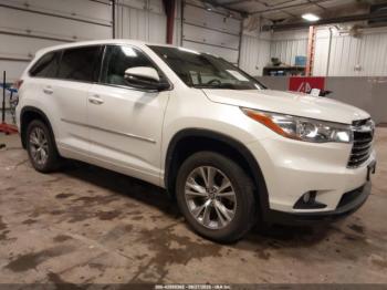  Salvage Toyota Highlander