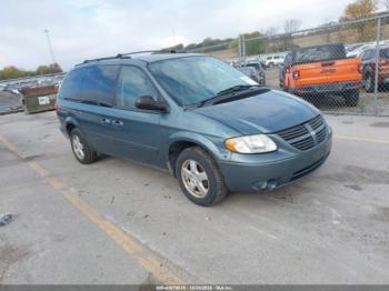  Salvage Dodge Grand Caravan