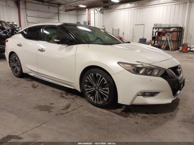  Salvage Nissan Maxima