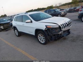  Salvage Jeep Cherokee
