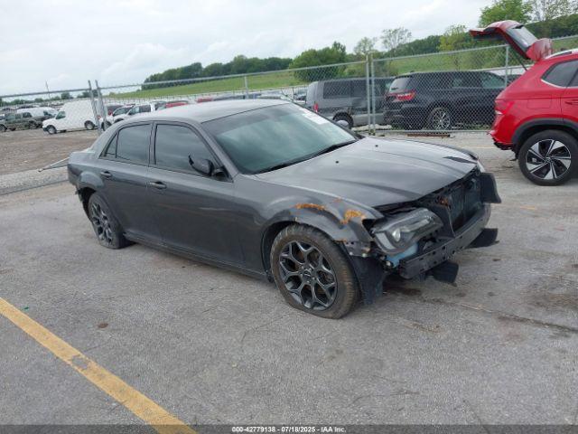  Salvage Chrysler 300