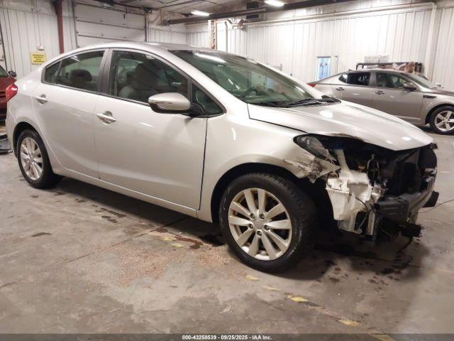  Salvage Kia Forte