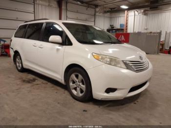  Salvage Toyota Sienna