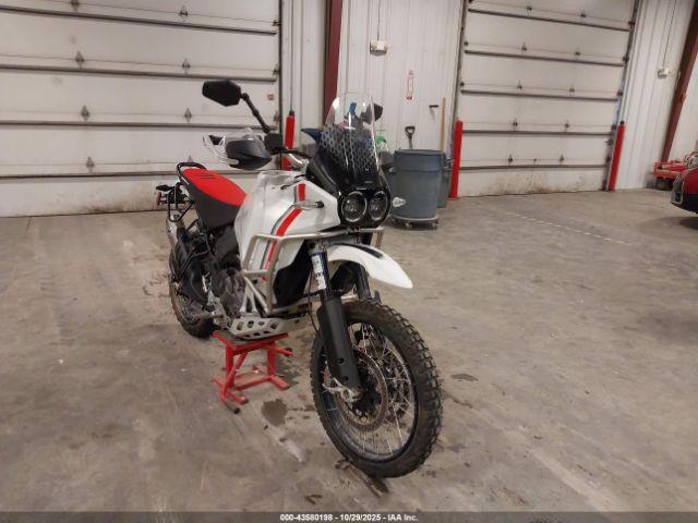  Salvage Ducati Desert X