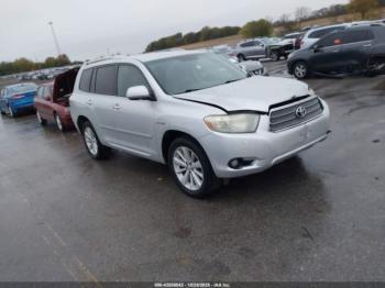  Salvage Toyota Highlander