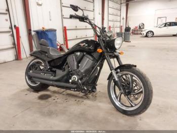  Salvage Victory Motorcycles Hammer