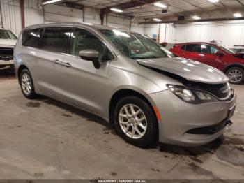  Salvage Chrysler Pacifica