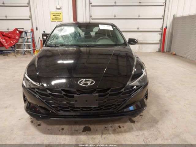 Hyundai ELANTRA Sel Image 9