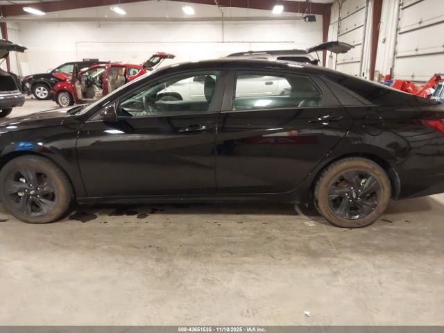 Hyundai ELANTRA Sel Image 18