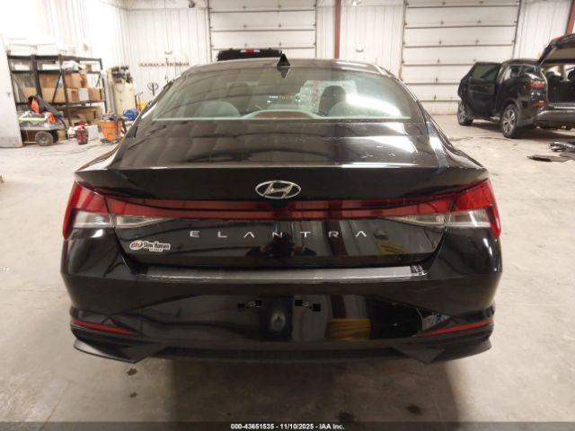 Hyundai ELANTRA Sel Image 12
