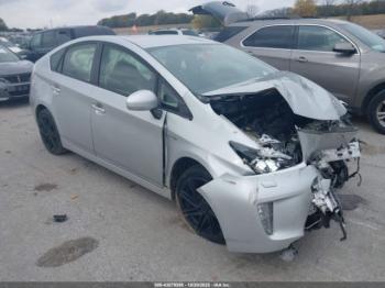  Salvage Toyota Prius