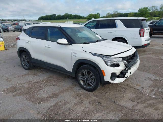  Salvage Kia Seltos