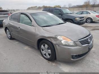  Salvage Nissan Altima