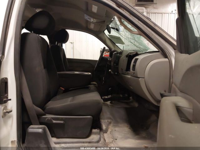 Chevrolet Silverado 3500 Work Truck Image 13