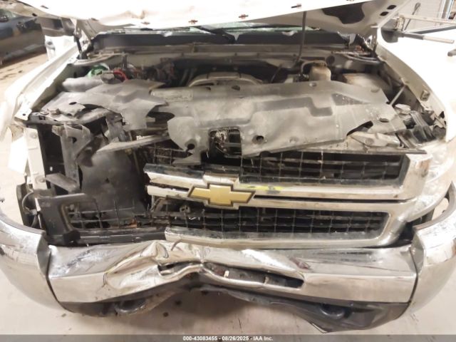 Chevrolet Silverado 3500 Work Truck Image 4