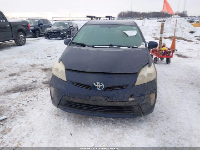 Toyota Prius Two Image 6