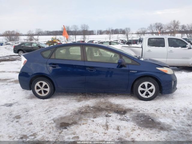 Toyota Prius Two Image 14