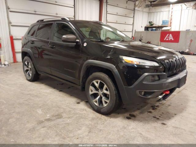  Salvage Jeep Cherokee