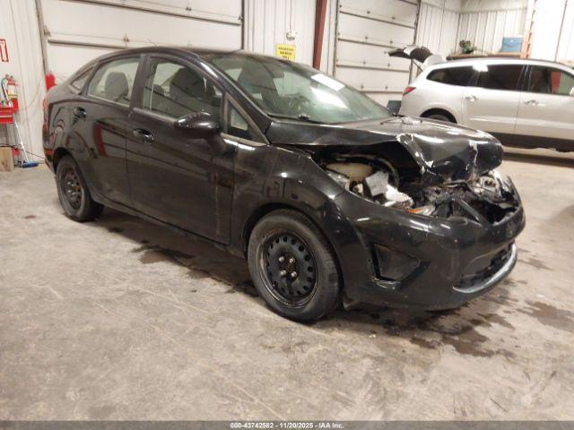 Salvage Ford Fiesta
