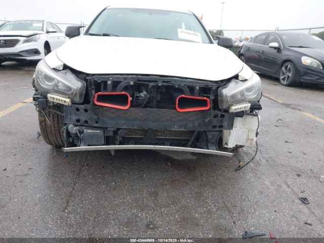 INFINITI Q50 3.0t Luxe Image 5