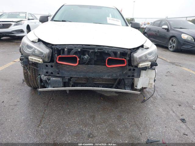 INFINITI Q50 3.0t Luxe Image 5