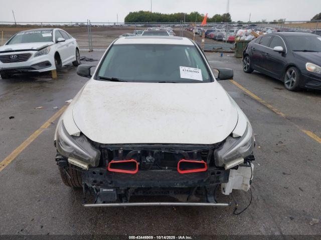 INFINITI Q50 3.0t Luxe Image 13