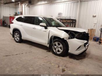  Salvage Toyota Highlander