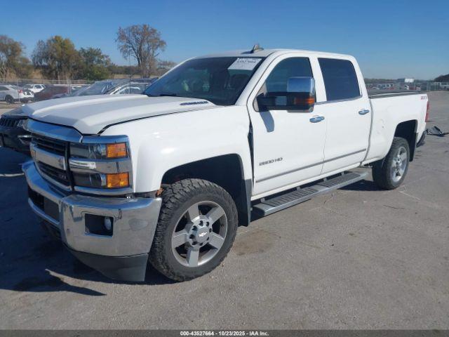 Chevrolet Silverado 2500 Ltz Image 5