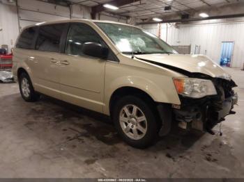  Salvage Chrysler Town & Country