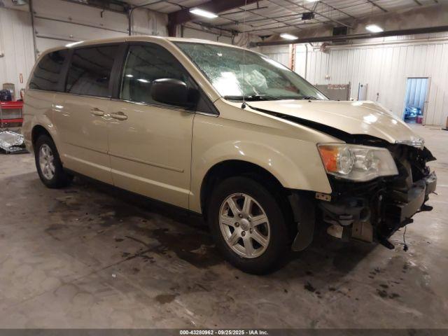  Salvage Chrysler Town & Country