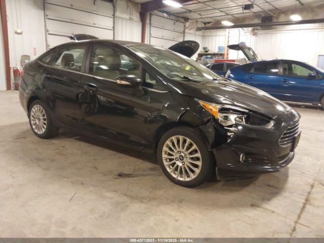  Salvage Ford Fiesta