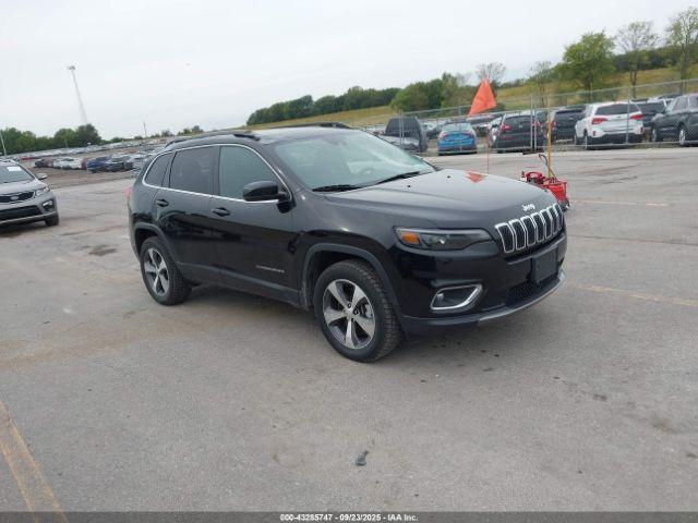  Salvage Jeep Cherokee