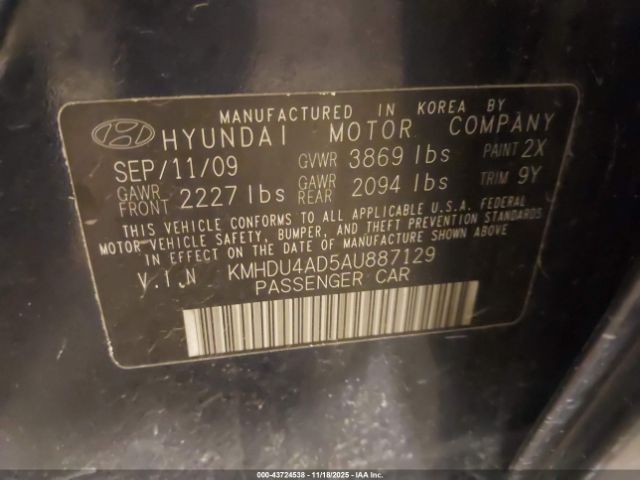 Hyundai ELANTRA Blue Image 12